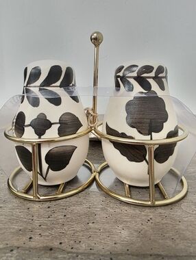 Viral India Floral Salt And Pepper Shakers Hand painted New